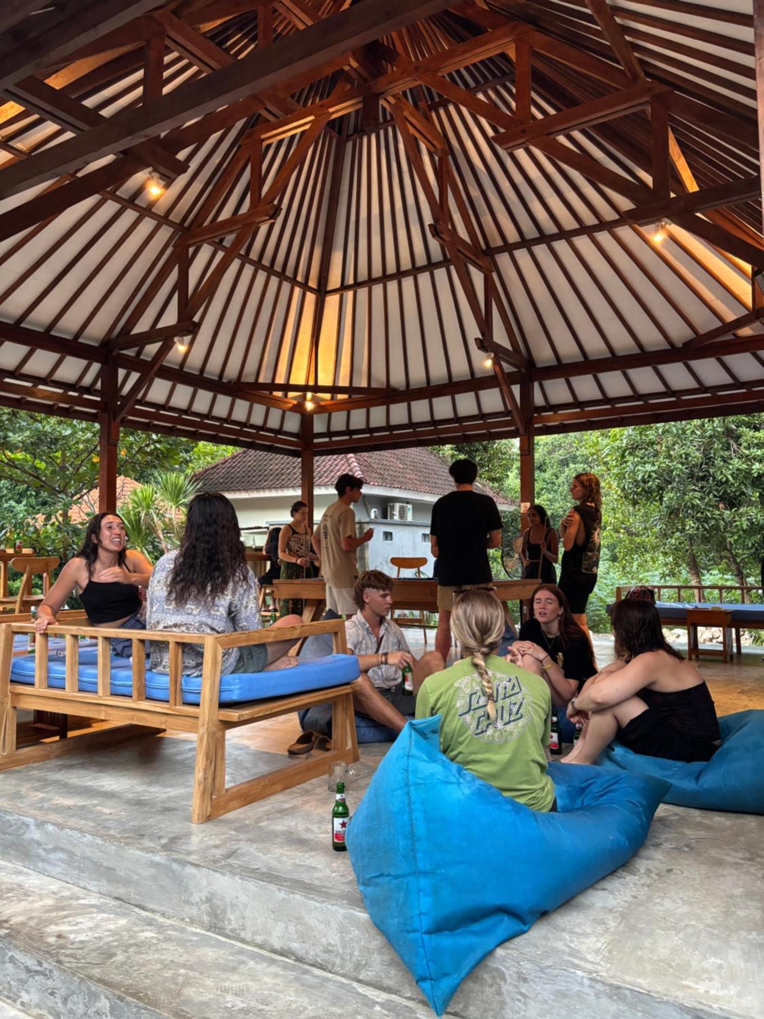 Lemon Hostel Lembongan Exterior foto